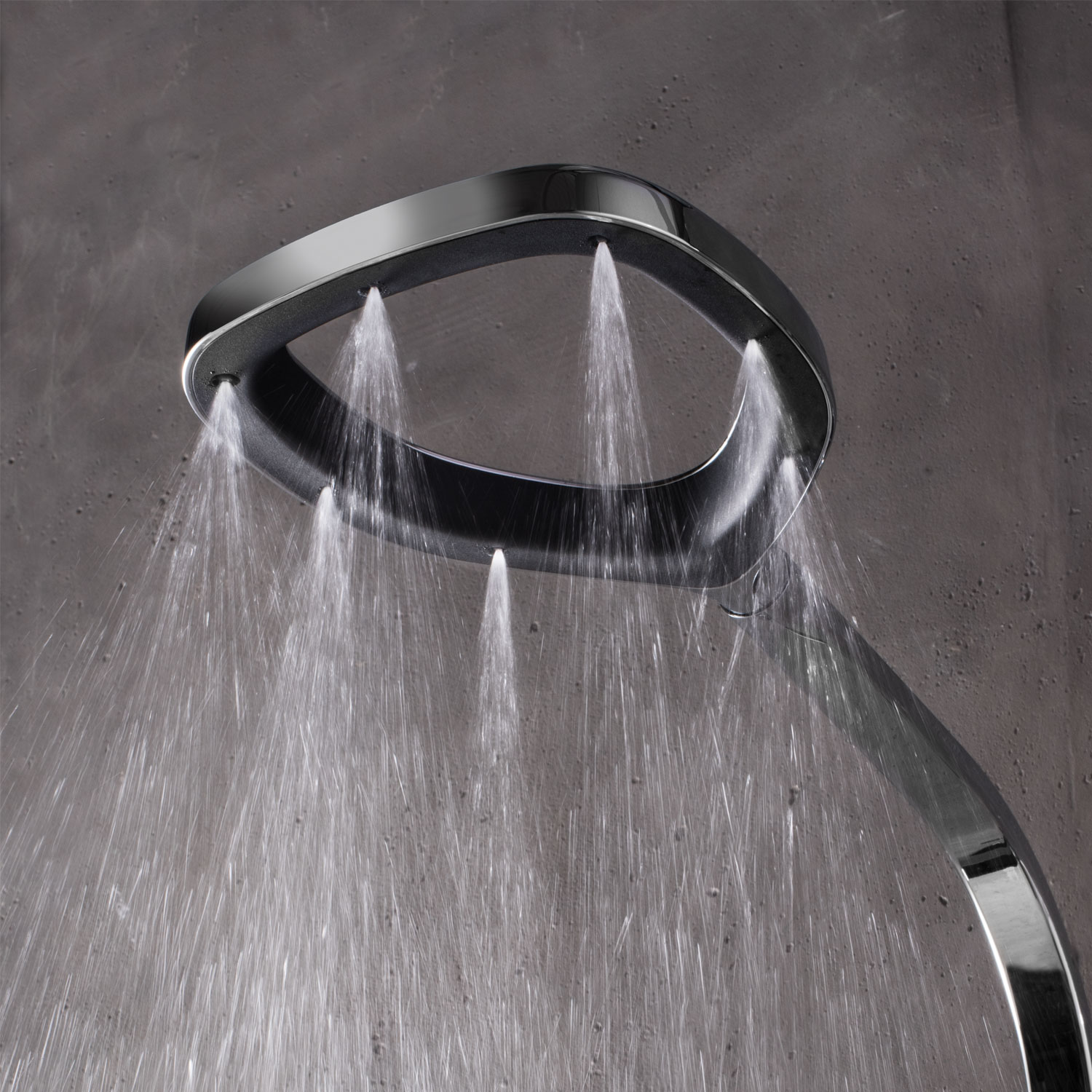 Schnell lieferbare moderne Duscharmatur Aquamaxx Splash in schwarz von Breuer - Detail Duschkopf an